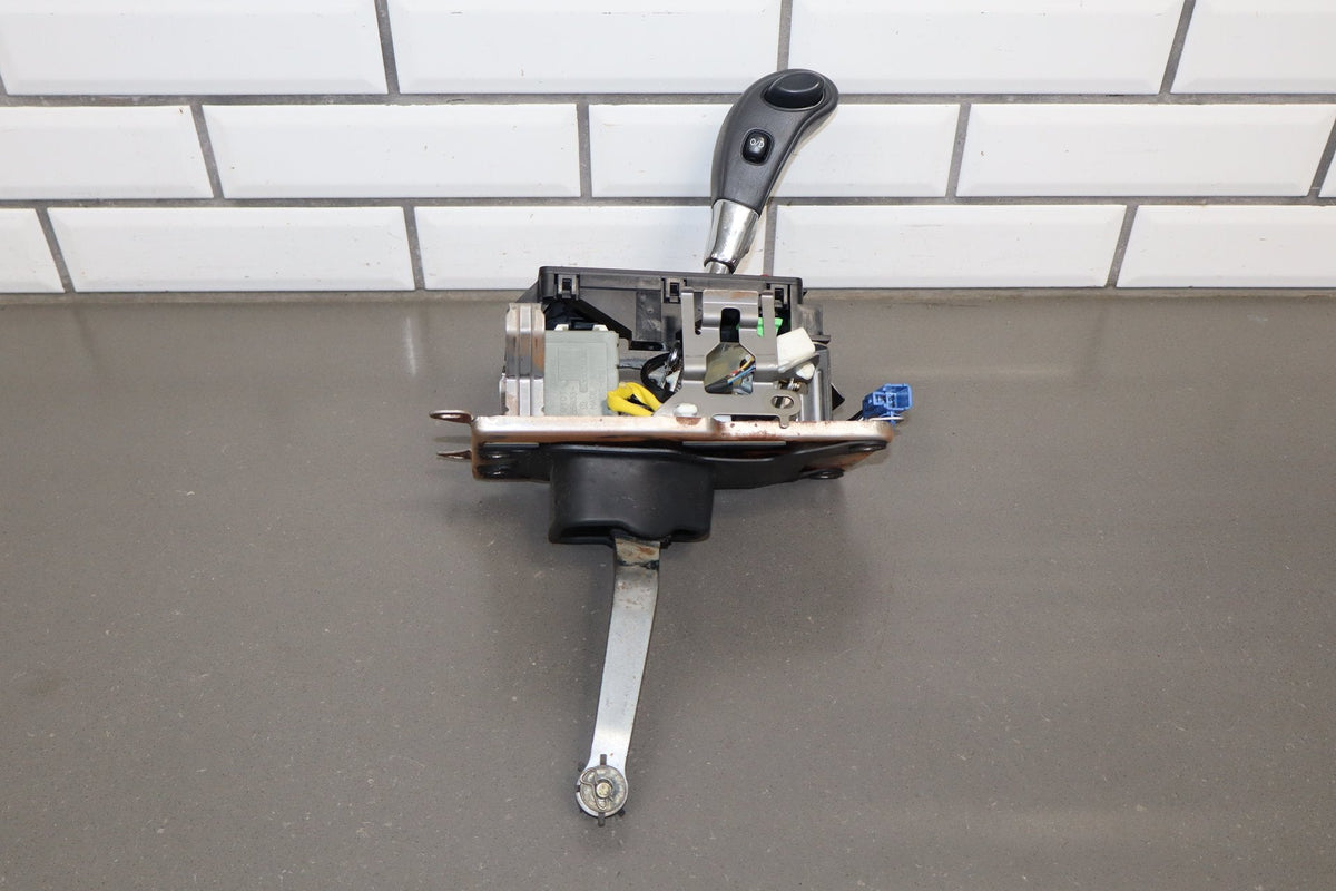 1995-1999 Toyota Crown Automatic Floor Shifter OEM JZS151 w Knob Tested