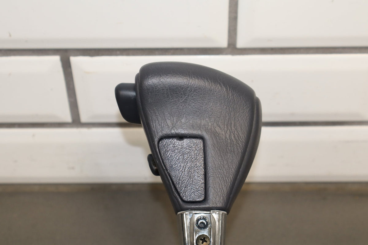 1995-1999 Toyota Crown Automatic Floor Shifter OEM JZS151 w Knob Tested