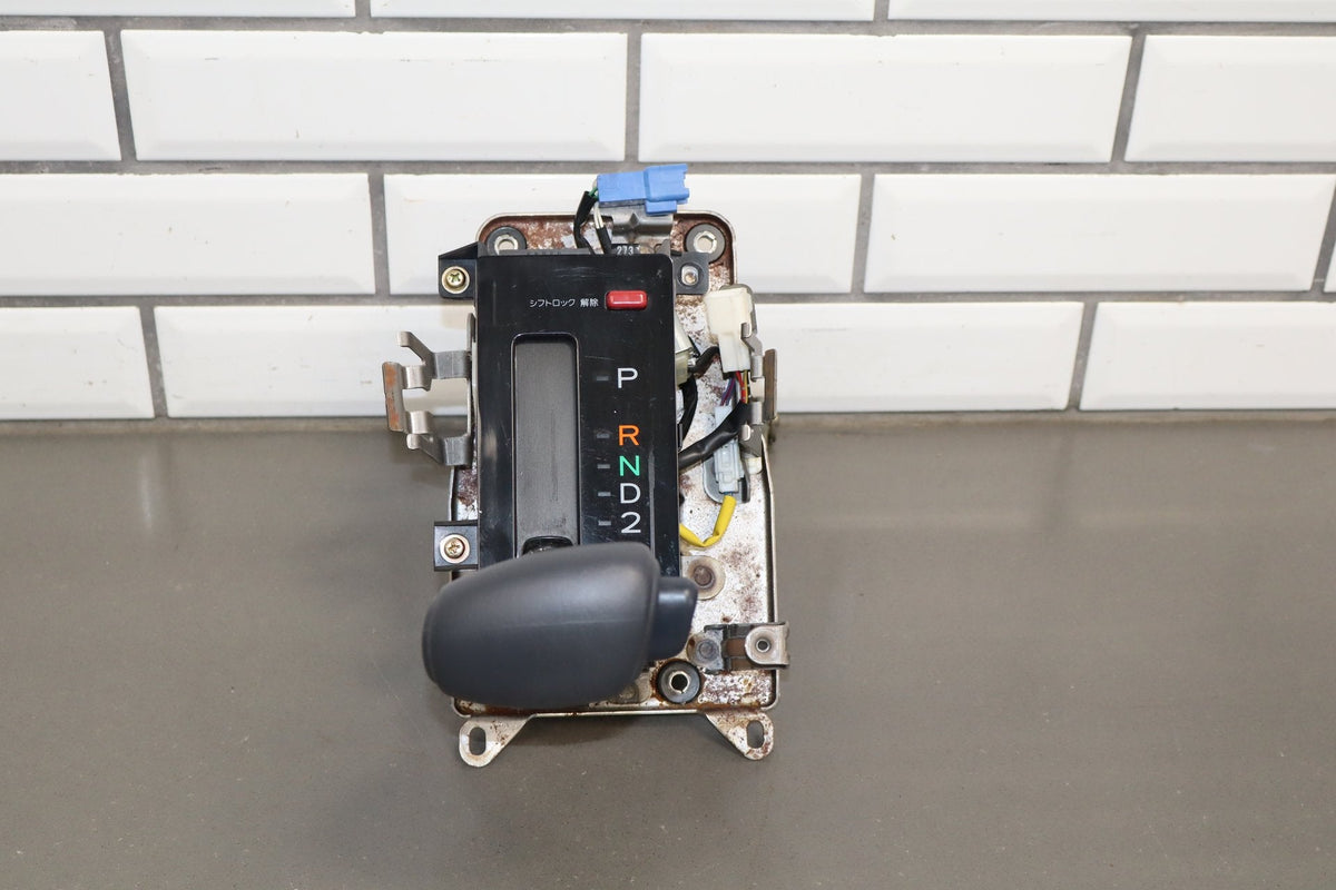 1995-1999 Toyota Crown Automatic Floor Shifter OEM JZS151 w Knob Tested