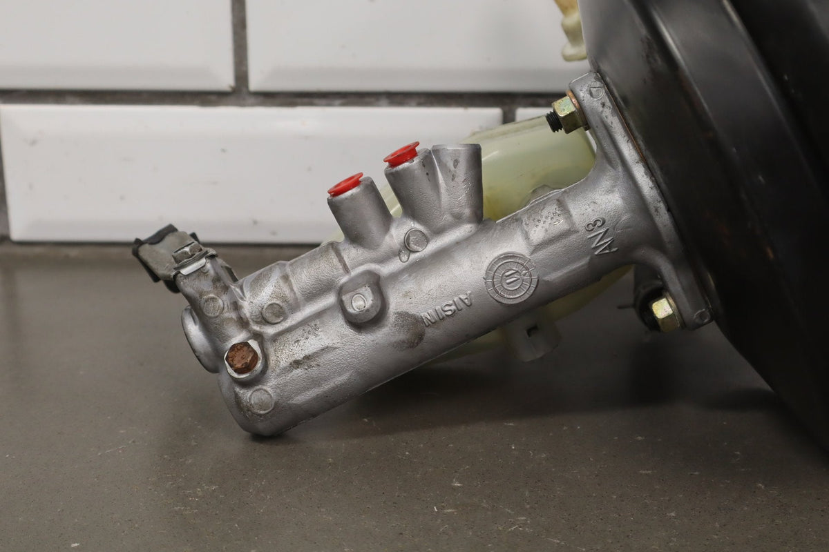 1995-1999 Toyota Crown Brake Booster Master Cylinder OEM JZS151 Complete