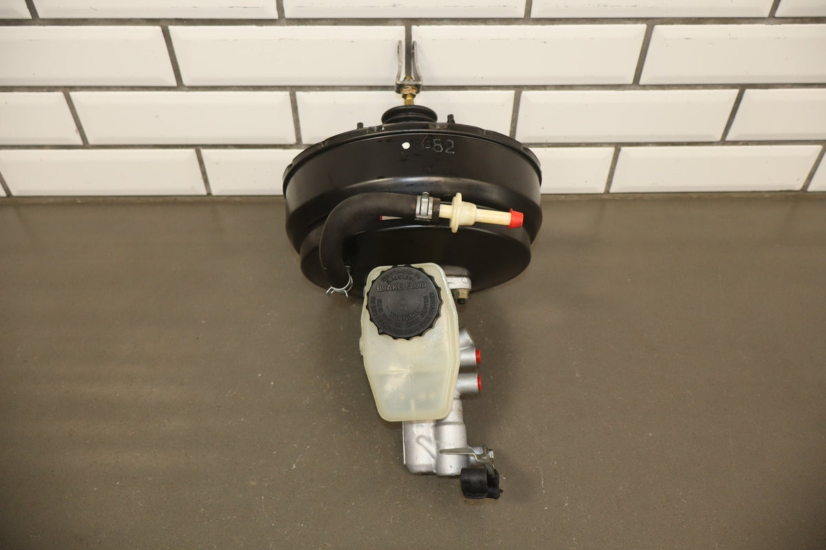 1995-1999 Toyota Crown Brake Booster Master Cylinder OEM JZS151 Complete