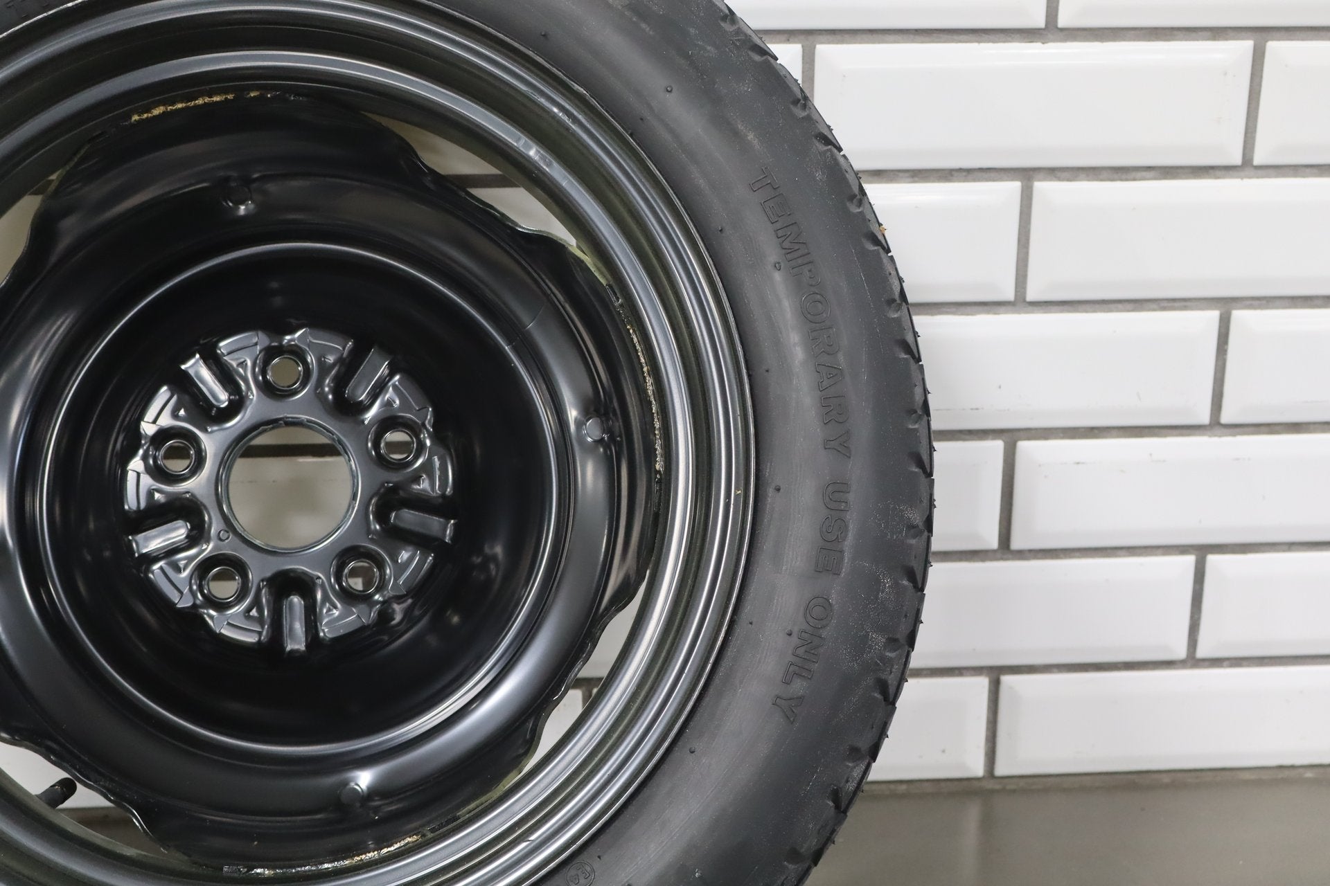 1995-1999 Toyota Crown Compact Spare T135/80D16 Bridgestone OEM JZS151