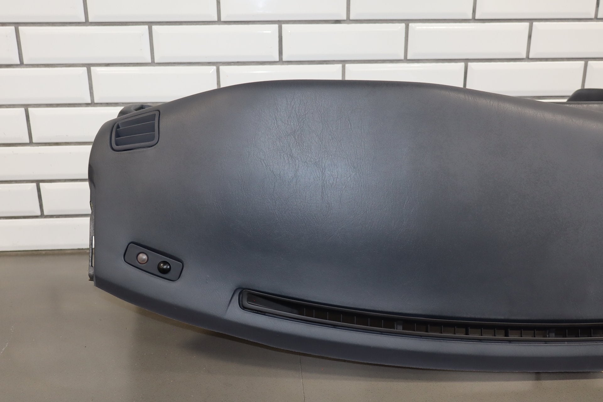 1995-1999 Toyota Crown Dash Panel Grey FD10 OEM JZS151 Sold Bare