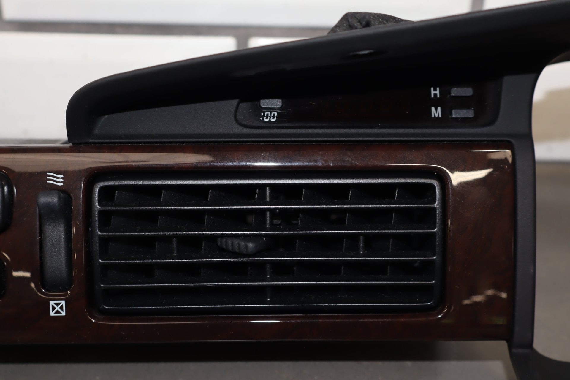 1995-1999 Toyota Crown Dash Vents Kit Woodgrain Power Center OEM JZS151