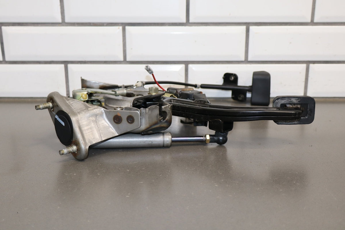 1995-1999 Toyota Crown Emergency Park Brake Pedal OEM JZS151 Functions