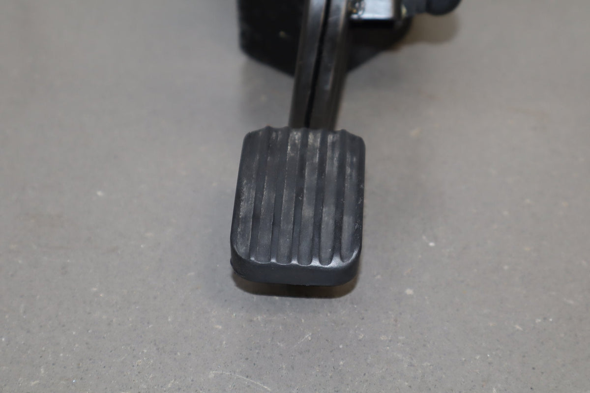 1995-1999 Toyota Crown Emergency Park Brake Pedal OEM JZS151 Functions