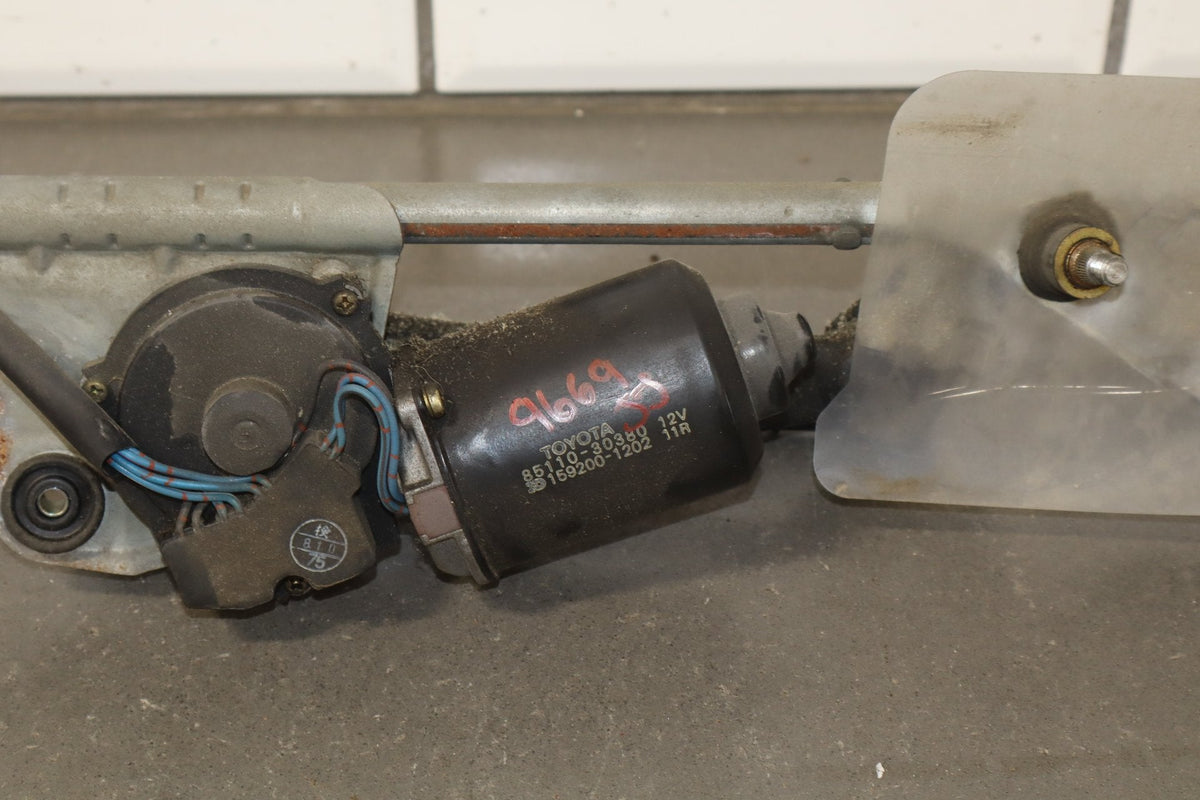 1995-1999 Toyota Crown Front Wiper Motor Transmission OEM JZS151 Tested