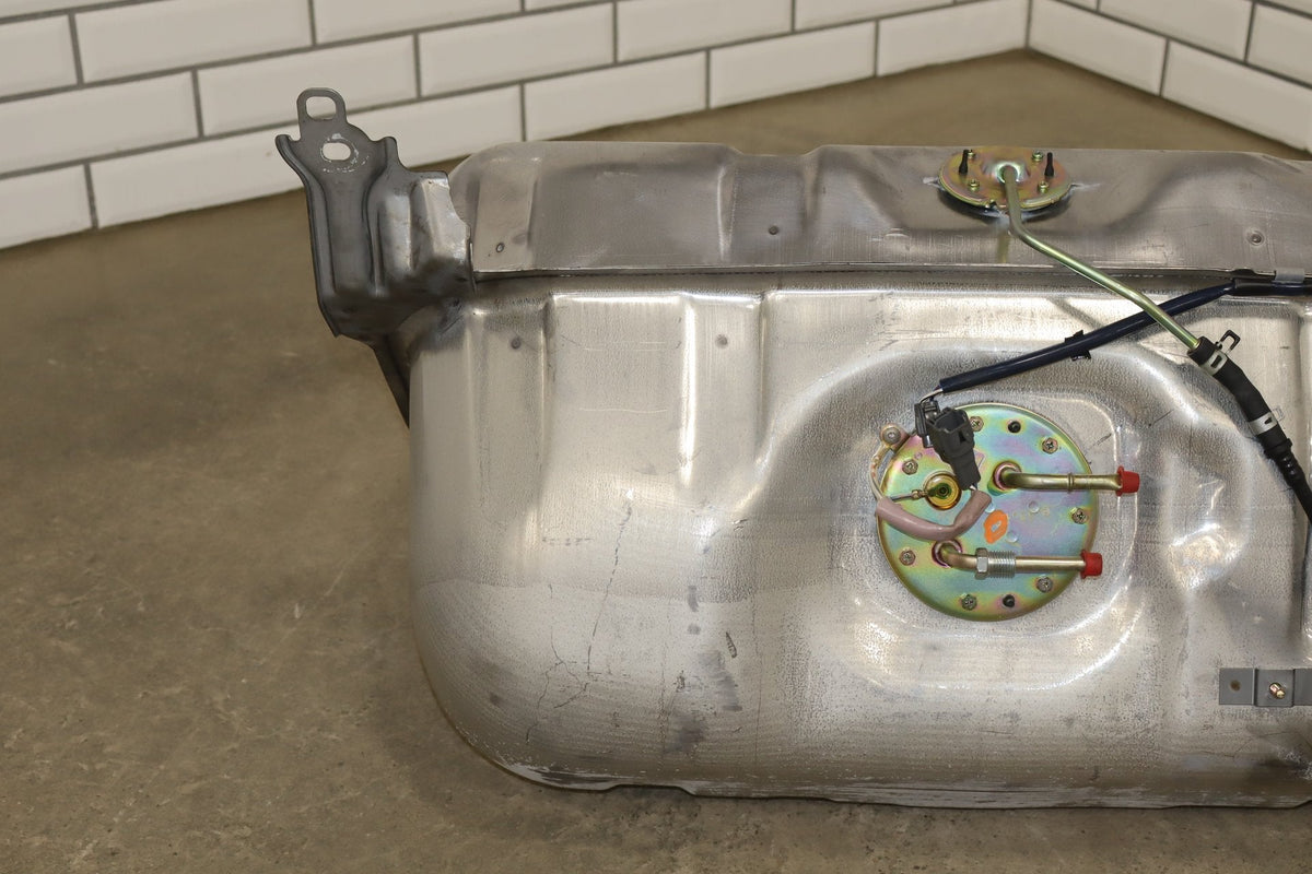 1995-1999 Toyota Crown Fuel Tank 70L w Pump OEM JZS151 18.5 Gal