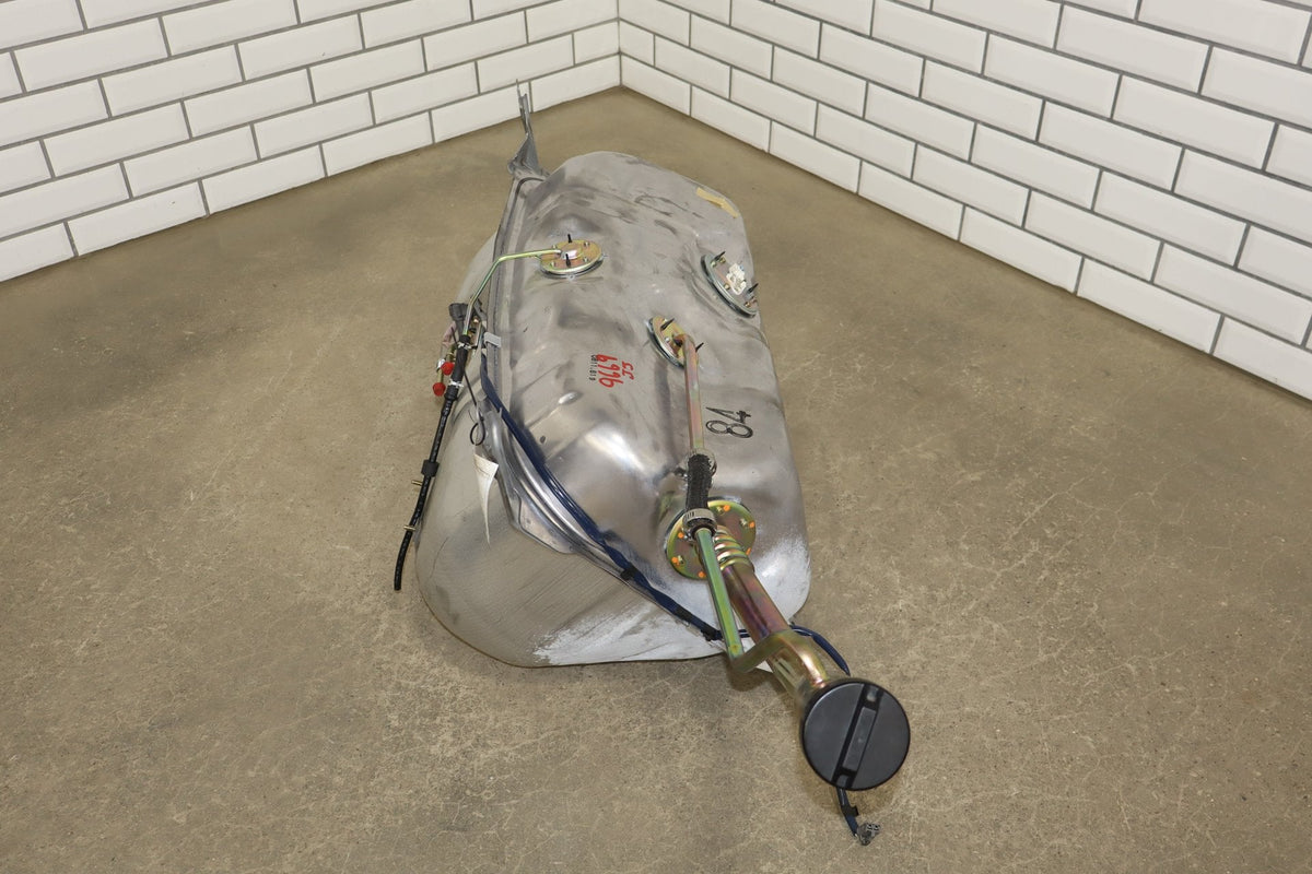 1995-1999 Toyota Crown Fuel Tank 70L w Pump OEM JZS151 18.5 Gal