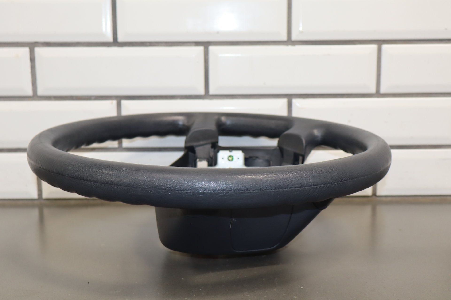 1995-1999 Toyota Crown Leather Steering Wheel OEM Crown Emblem JZS151