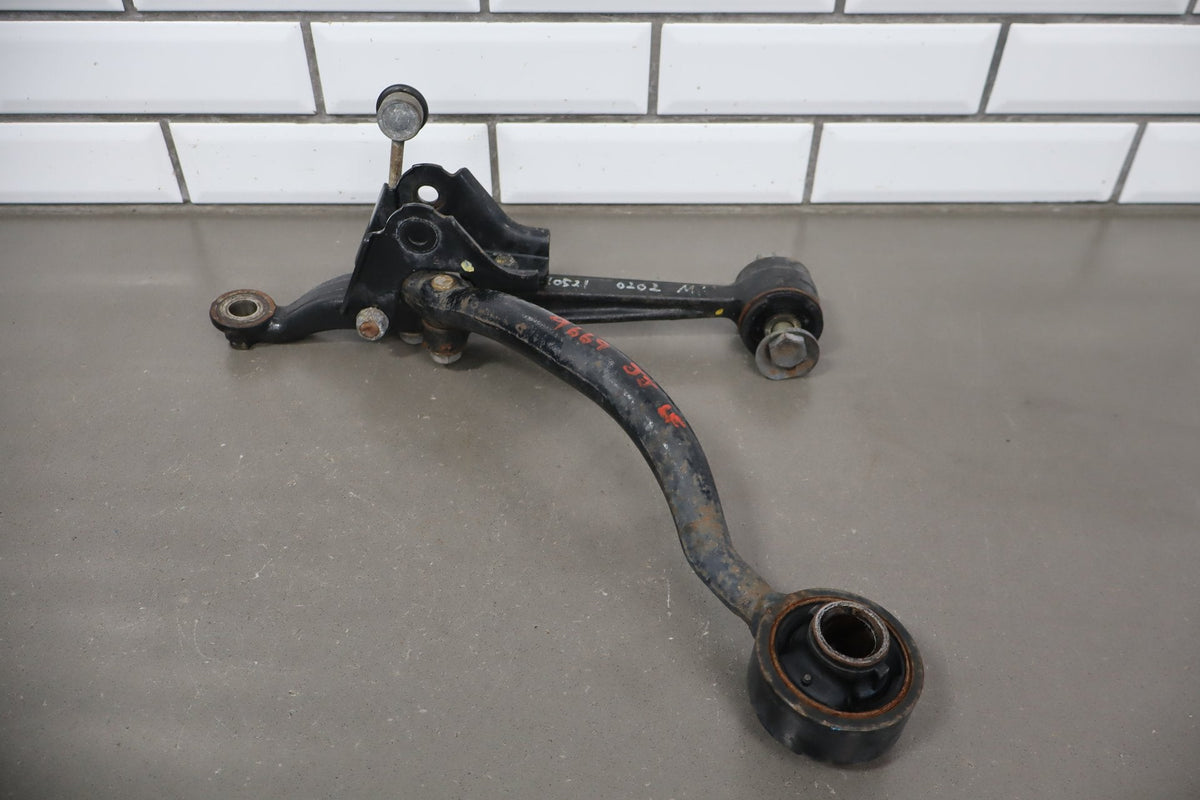 1995-1999 Toyota Crown Left Front Knuckle Hub ABS Control Arms OEM JZS151