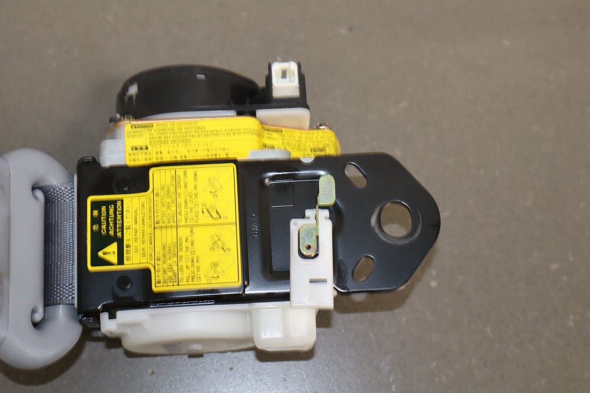 1995-1999 Toyota Crown Left Front Seat Belt Grey Retractor OEM JZS151