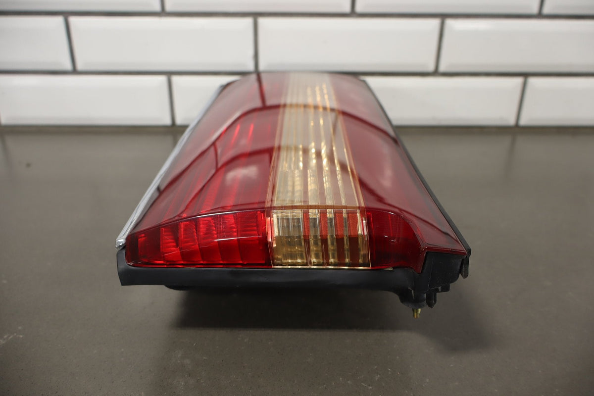 1995-1999 Toyota Crown Left Inner Tail Light Trunk OEM JZS151 Clean
