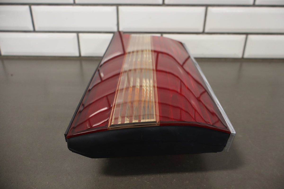1995-1999 Toyota Crown Left Inner Tail Light Trunk OEM JZS151 Clean
