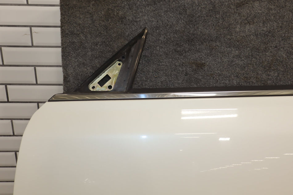 1995-1999 Toyota Crown Left LH Front Door White 2BK OEM JZS151