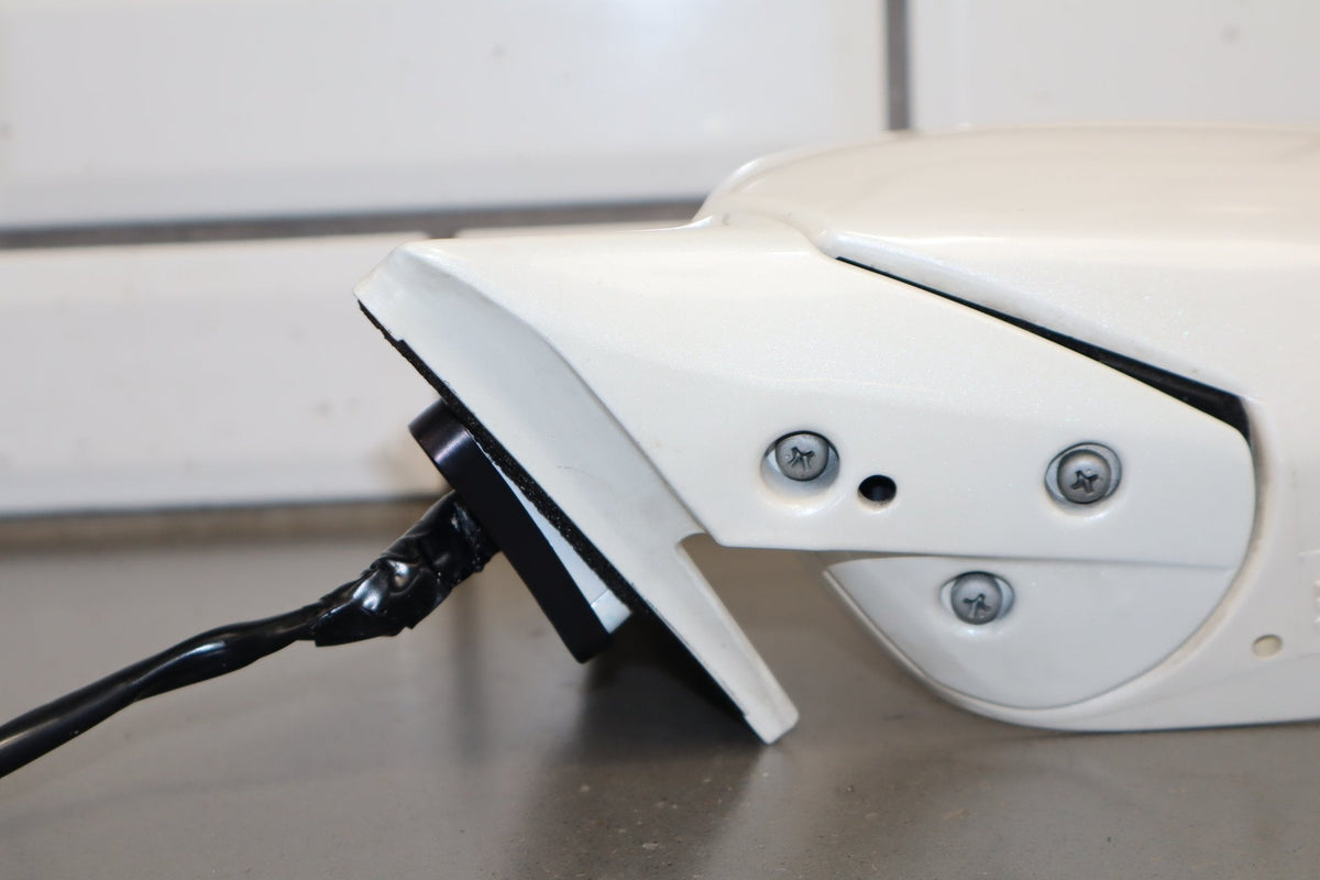 1995-1999 Toyota Crown Left Mirror Power Heated Fold White 2BK JZS151