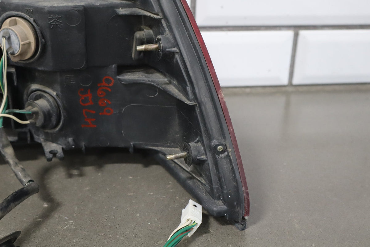 1995-1999 Toyota Crown Left Outer Tail Light OEM JZS151 Clean JDM