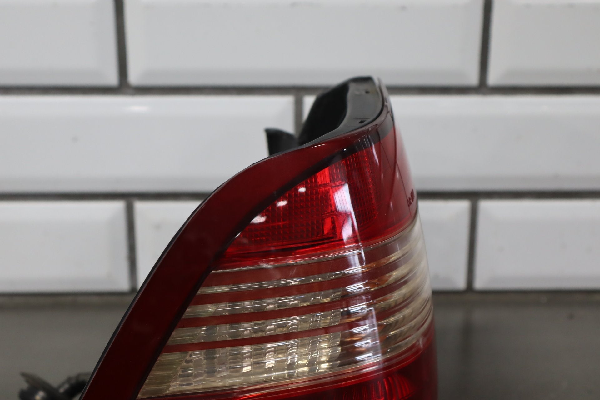 1995-1999 Toyota Crown Left Outer Tail Light OEM JZS151 Clean JDM