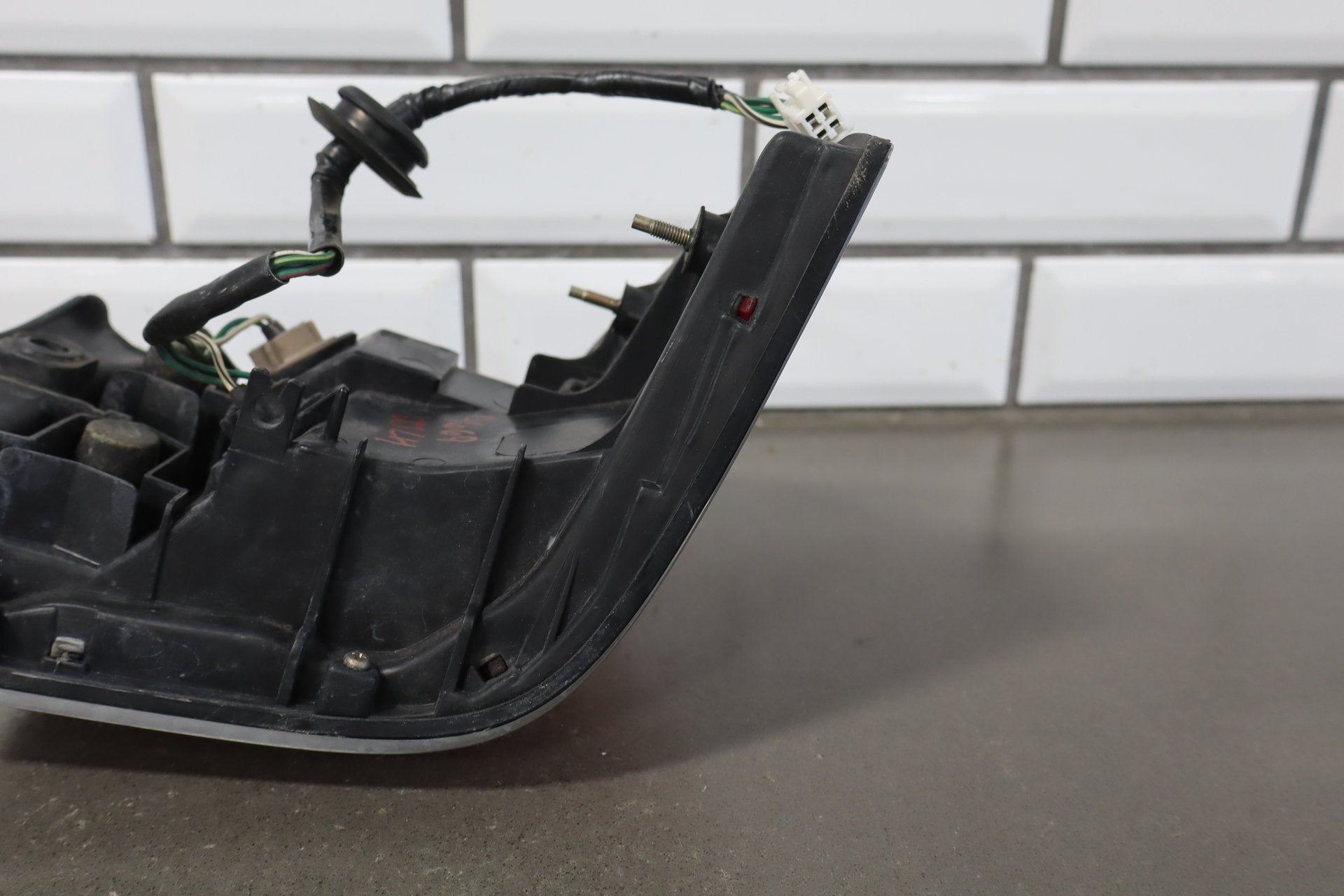 1995-1999 Toyota Crown Left Outer Tail Light OEM JZS151 Clean JDM