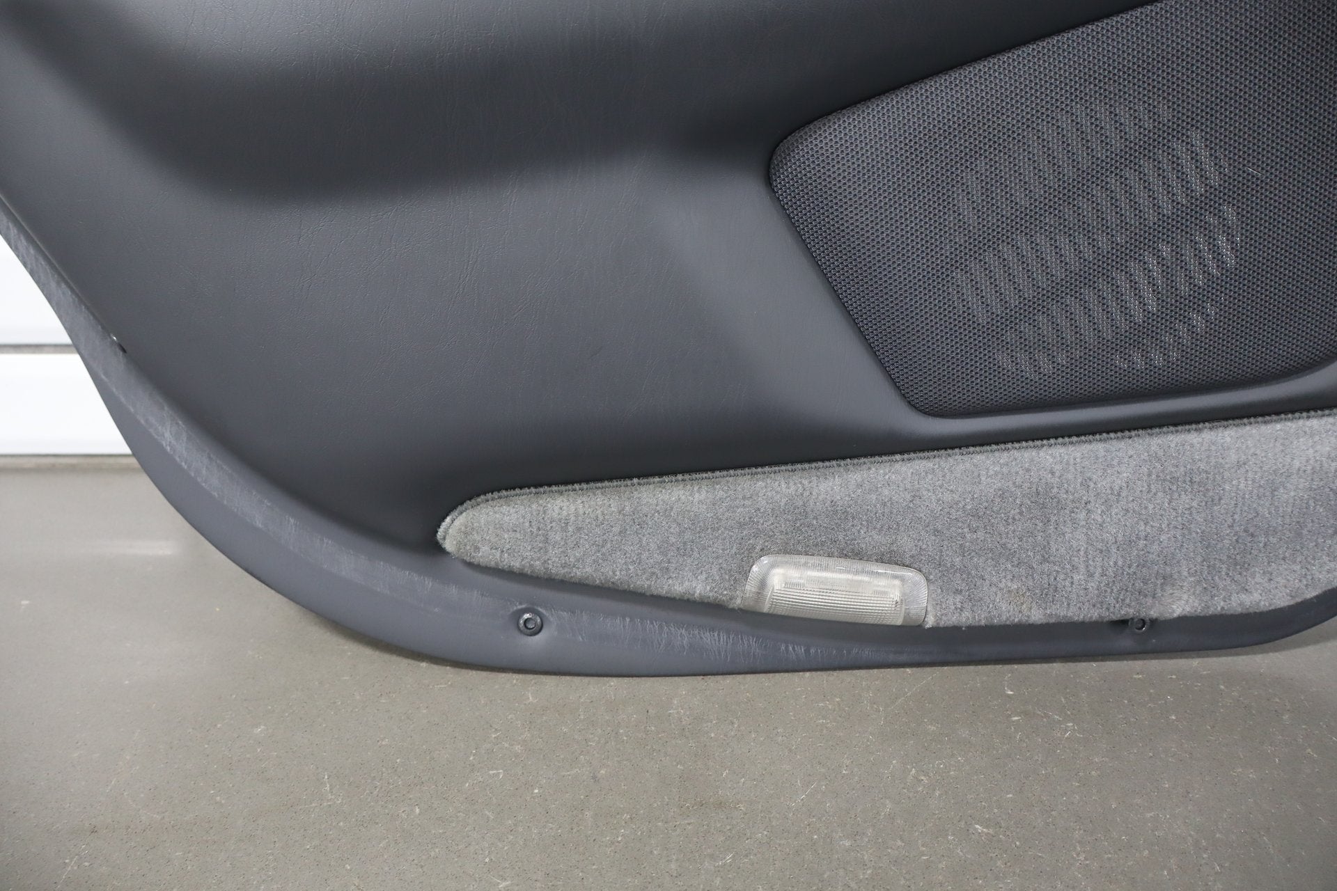 1995-1999 Toyota Crown Left Rear Door Panel Grey OEM JZS151 Window Switch