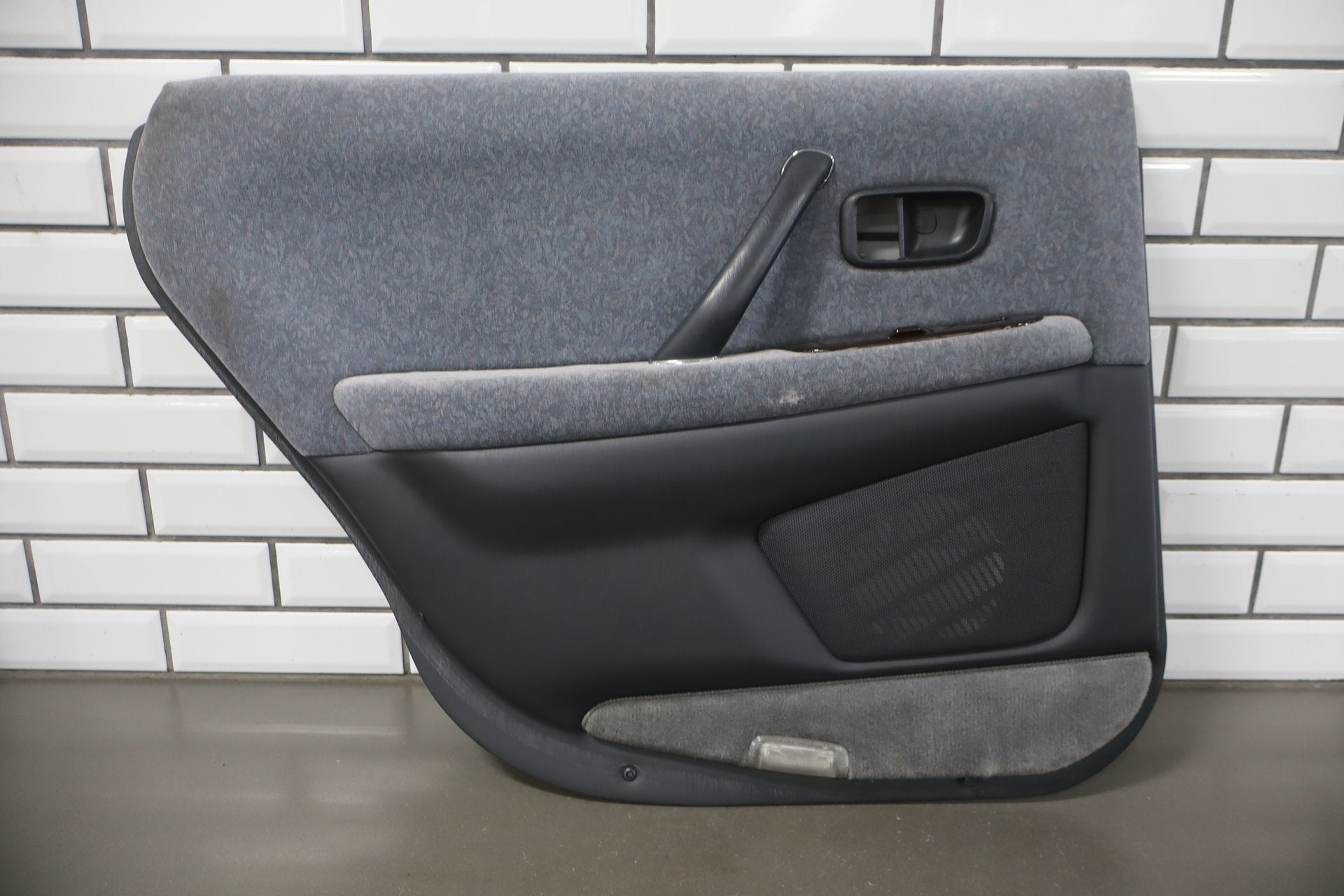1995-1999 Toyota Crown Left Rear Door Panel Grey OEM JZS151 Window Switch