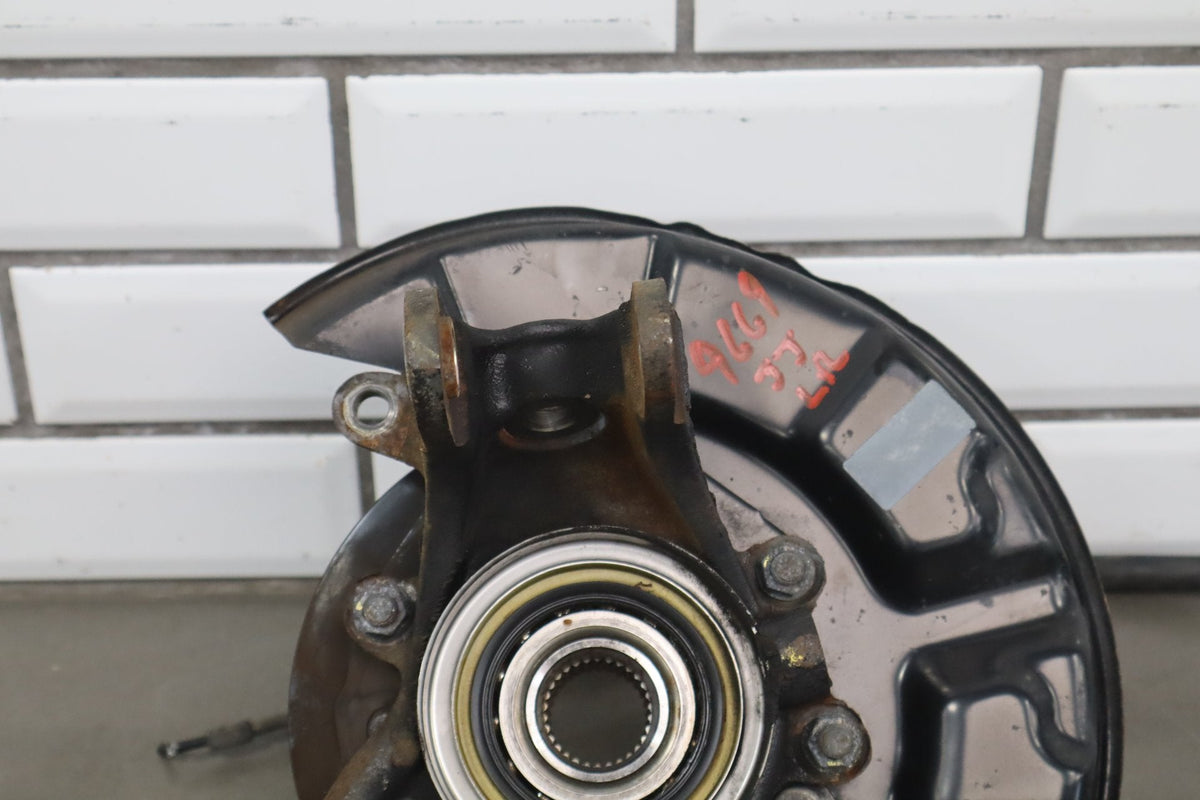 1995-1999 Toyota Crown Left Rear Knuckle Hub Dust Shield OEM JZS151