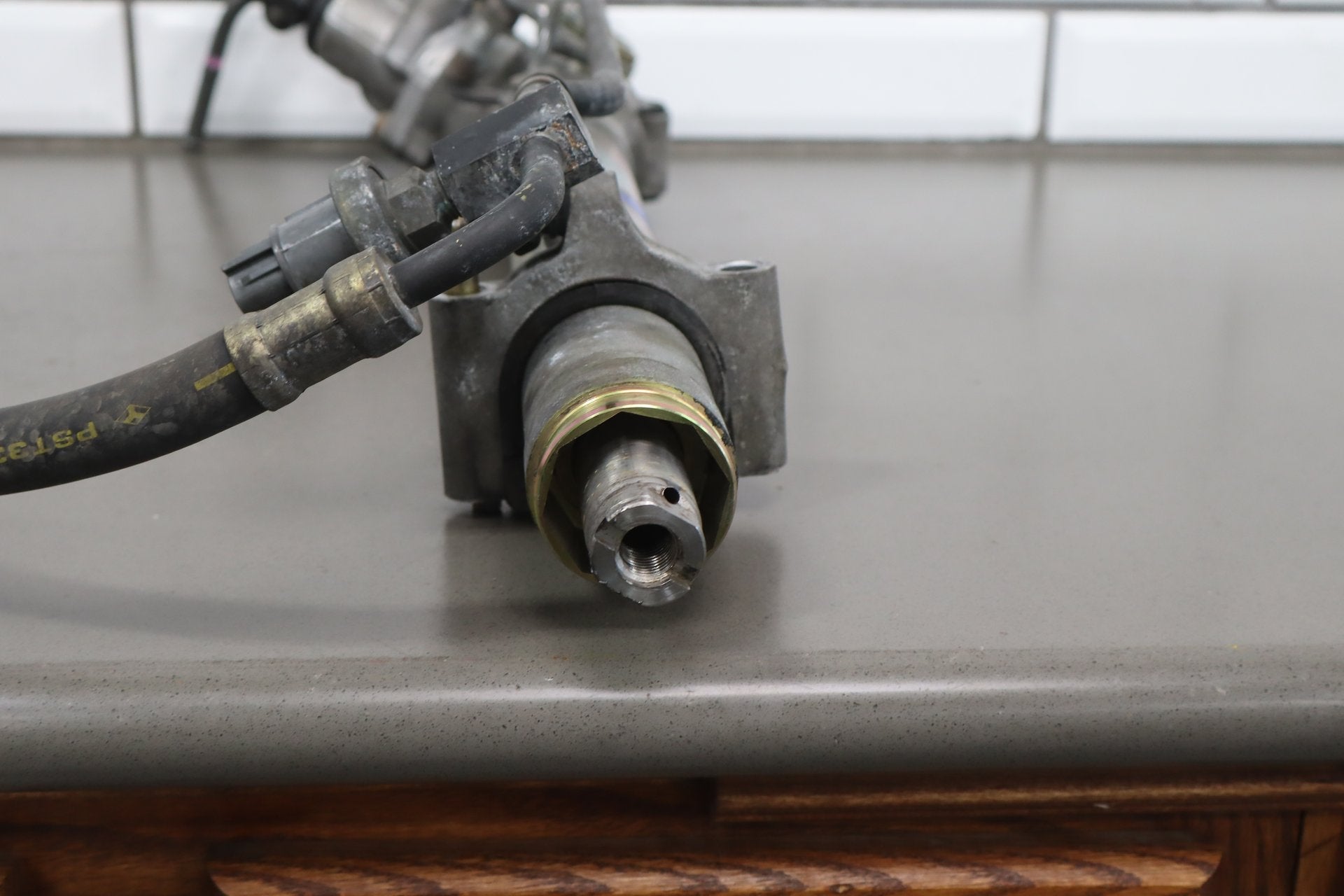 1995-1999 Toyota Crown Power Steering Rack RHD OEM JZS151 w Tie Rods