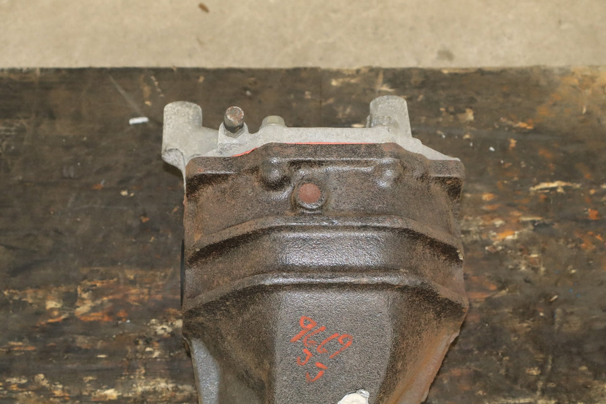 1995-1999 Toyota Crown Rear Axle Carrier 3.90 Ratio OEM JZS151