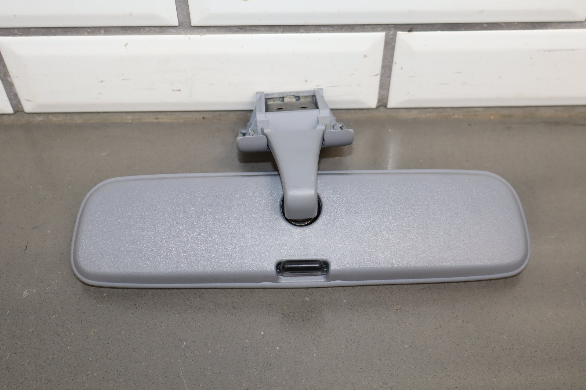 1995-1999 Toyota Crown Rear View Mirror Manual Dim OEM JZS151 Clean