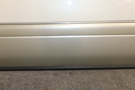1995-1999 Toyota Crown Right Front Door White 2BK OEM JZS151 Heavy Scratch