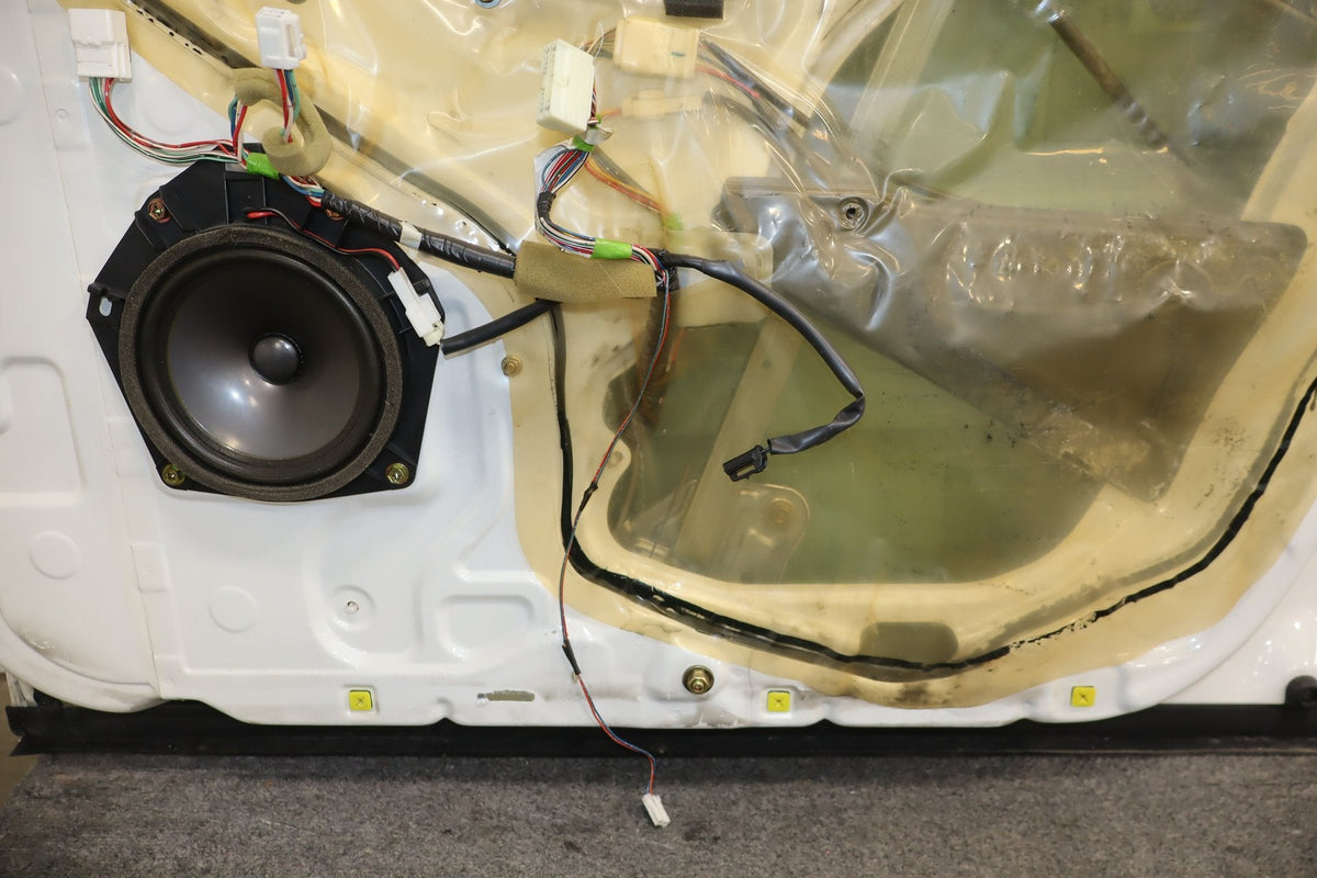 1995-1999 Toyota Crown Right Front Door White 2BK OEM JZS151 Heavy Scratch