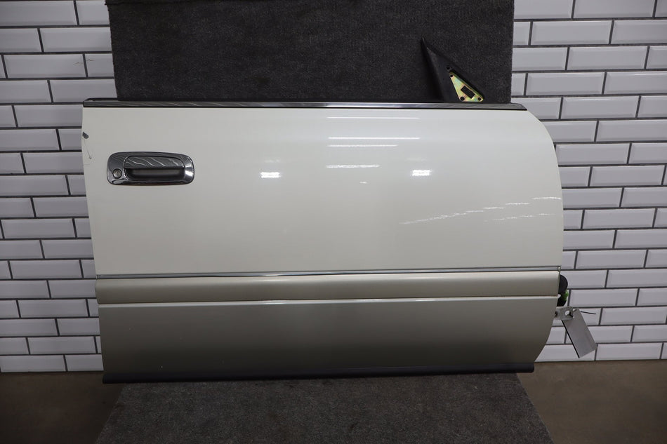 1995-1999 Toyota Crown Right Front Door White 2BK OEM JZS151 Heavy Scratch