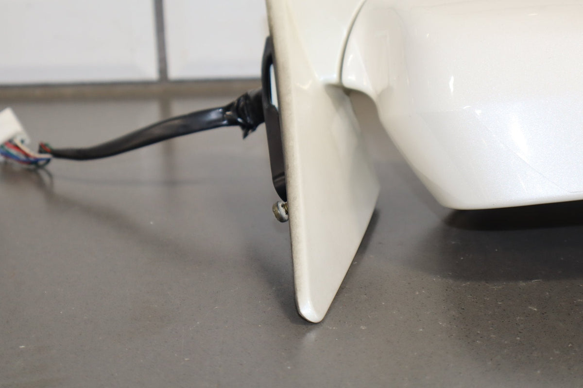 1995-1999 Toyota Crown Right Mirror Power Heated Fold White 2BK JZS151