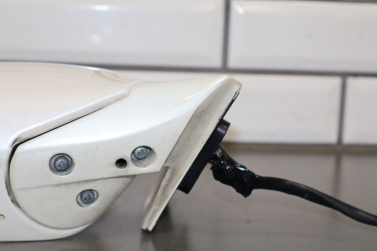 1995-1999 Toyota Crown Right Mirror Power Heated Fold White 2BK JZS151