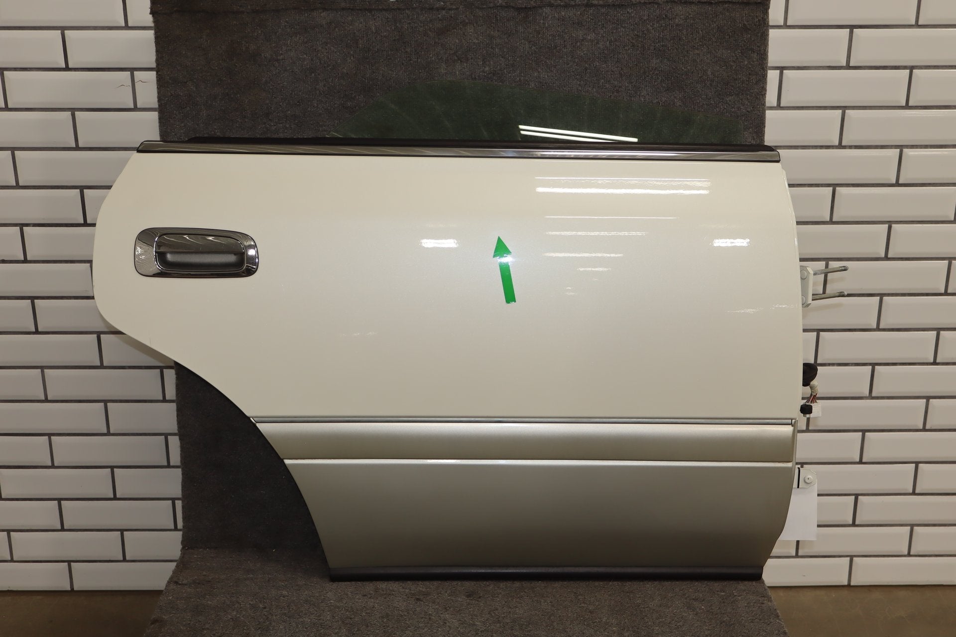 1995-1999 Toyota Crown Right Rear Door White 2BK OEM JZS151 Visible Dent
