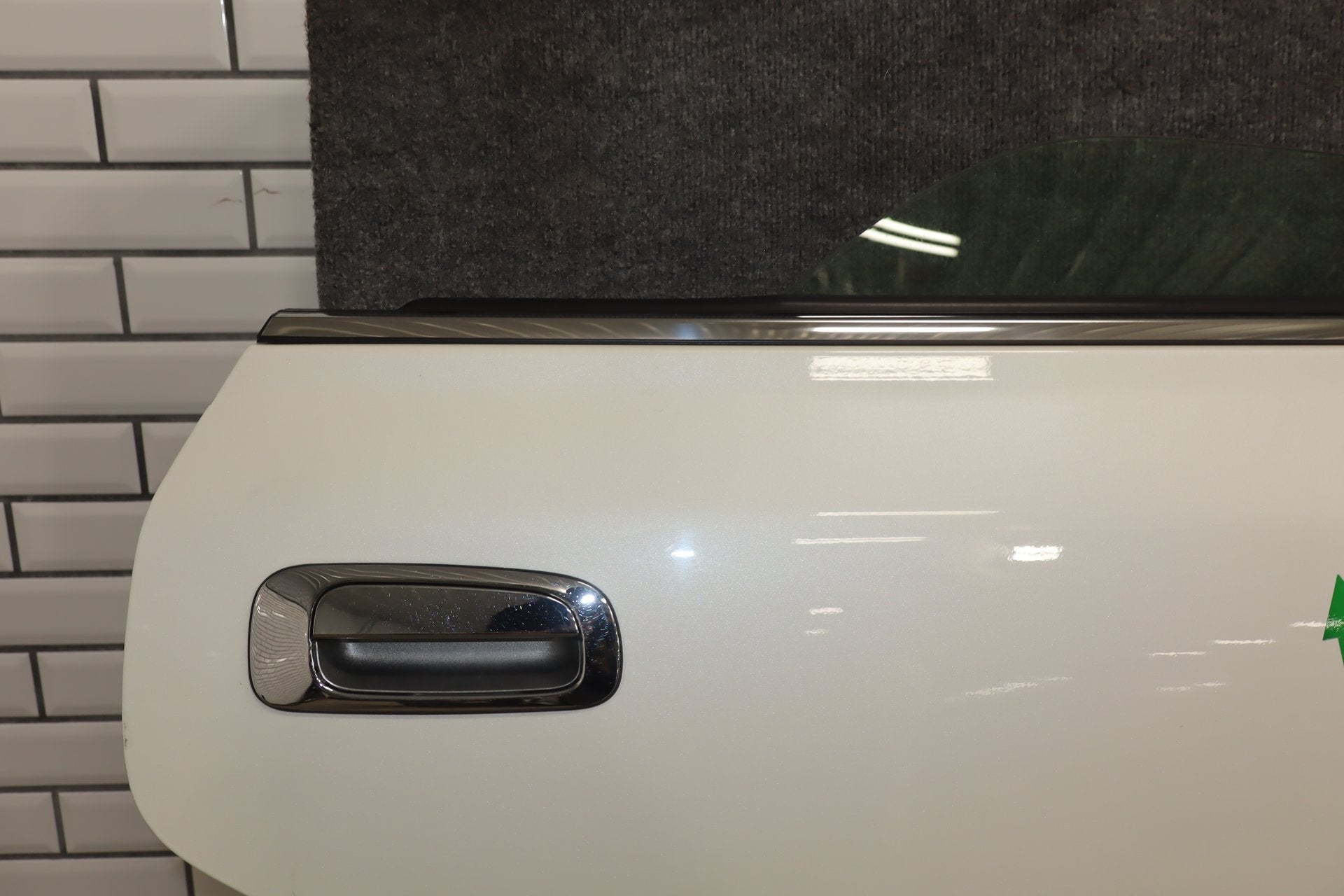 1995-1999 Toyota Crown Right Rear Door White 2BK OEM JZS151 Visible Dent