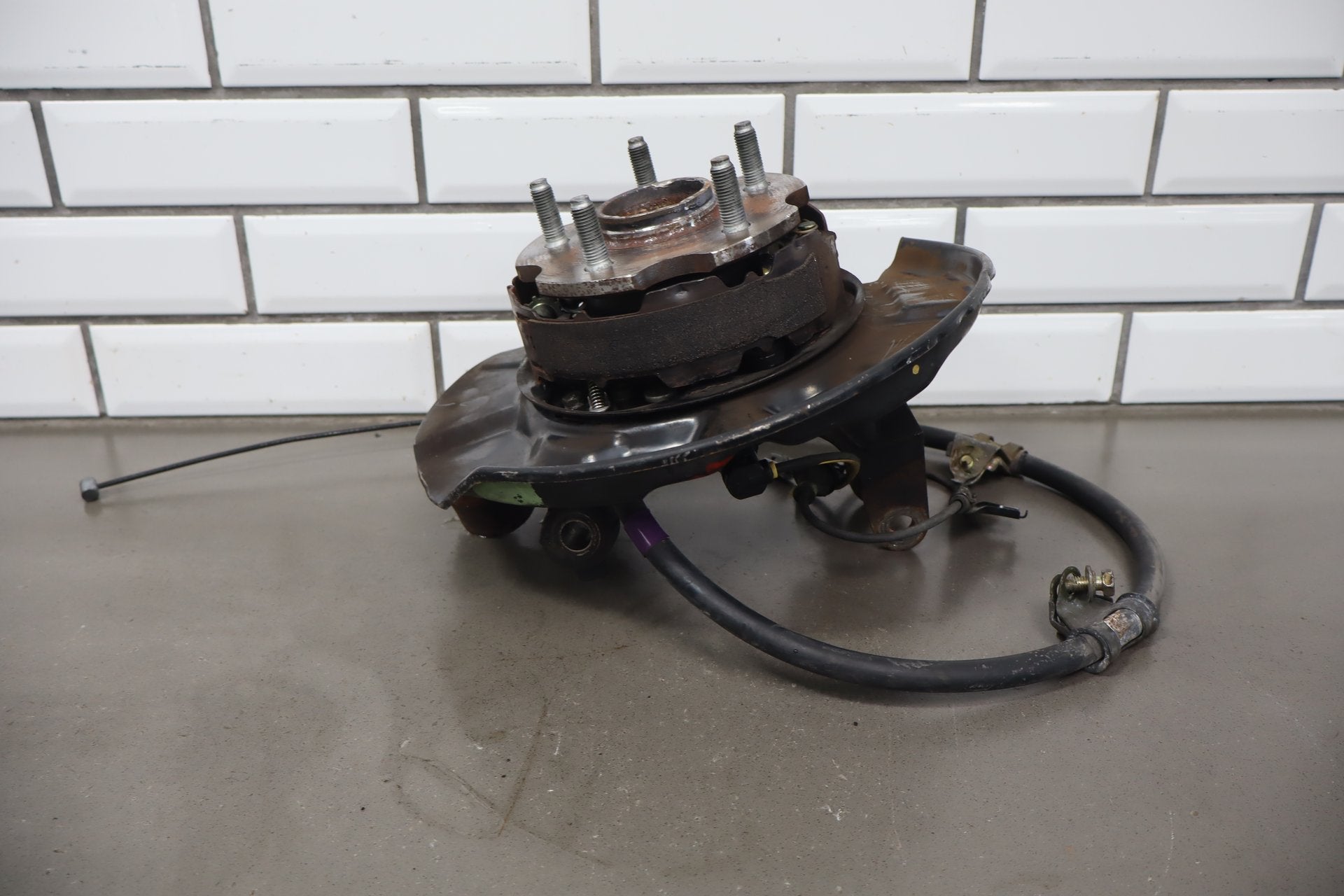 1995-1999 Toyota Crown Right Rear Knuckle Hub ABS Sensor OEM JZS151