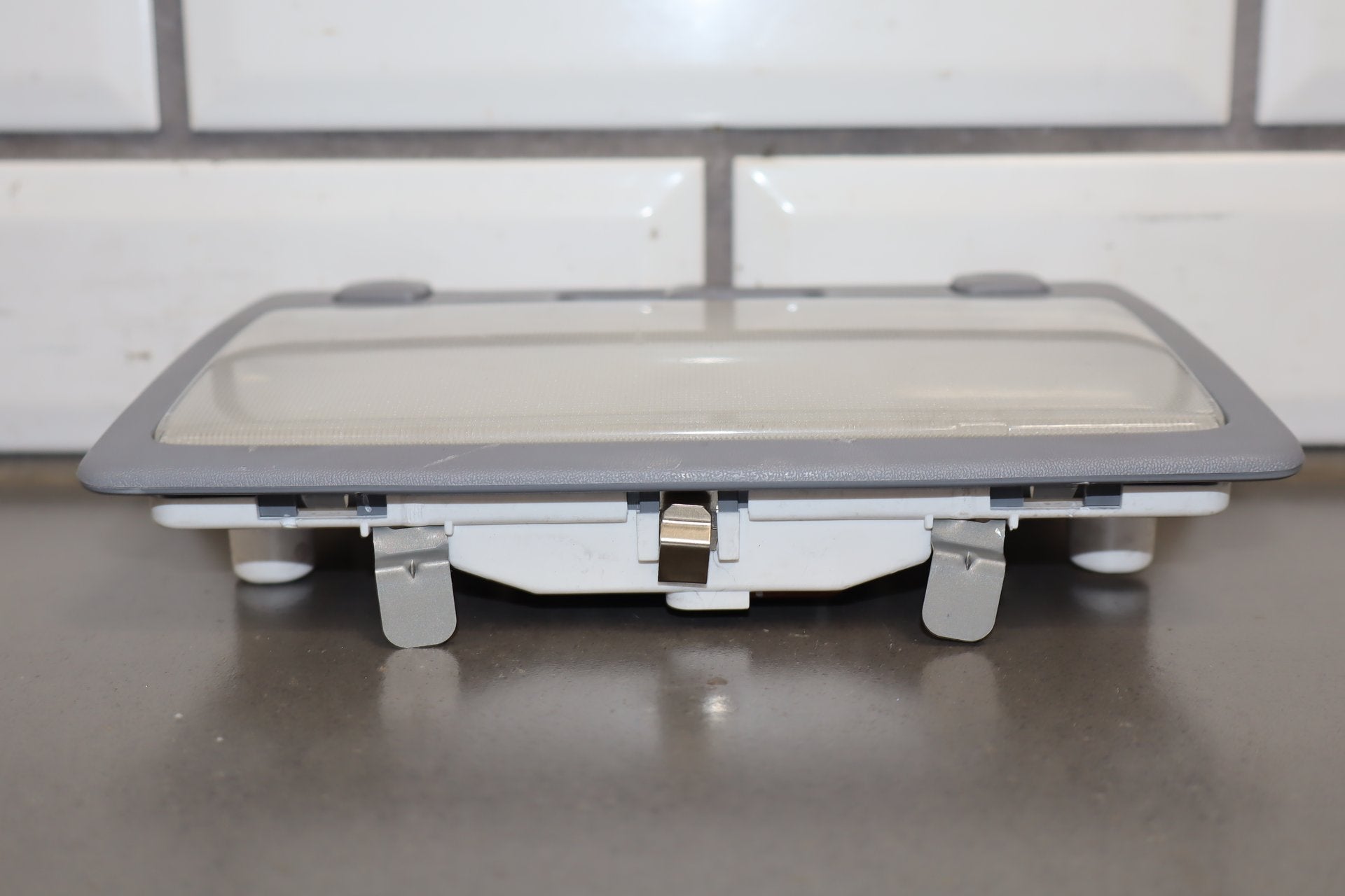1995-1999 Toyota Crown Roof Console Map Lights OEM JZS151 Functions