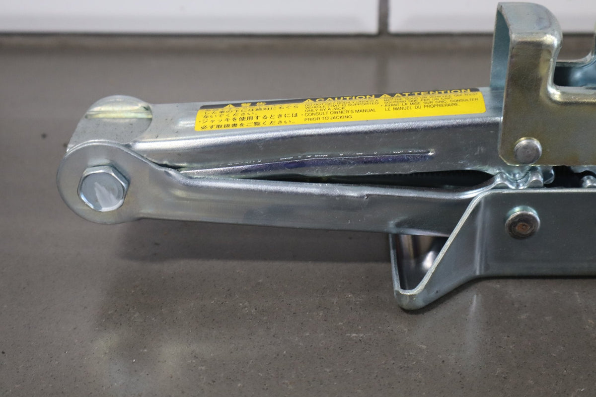 1995-1999 Toyota Crown Scissor Jack w Tools Tray OEM JZS151 Complete