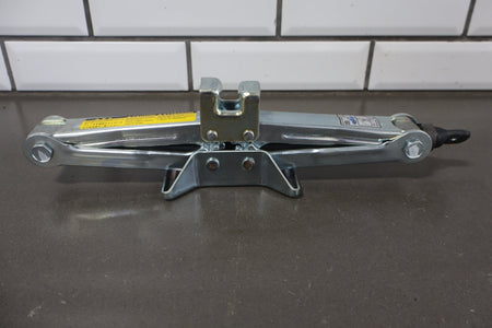 1995-1999 Toyota Crown Scissor Jack w Tools Tray OEM JZS151 Complete