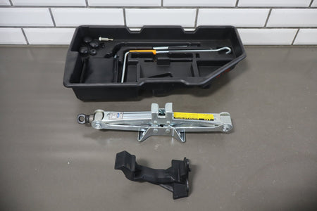 1995-1999 Toyota Crown Scissor Jack w Tools Tray OEM JZS151 Complete