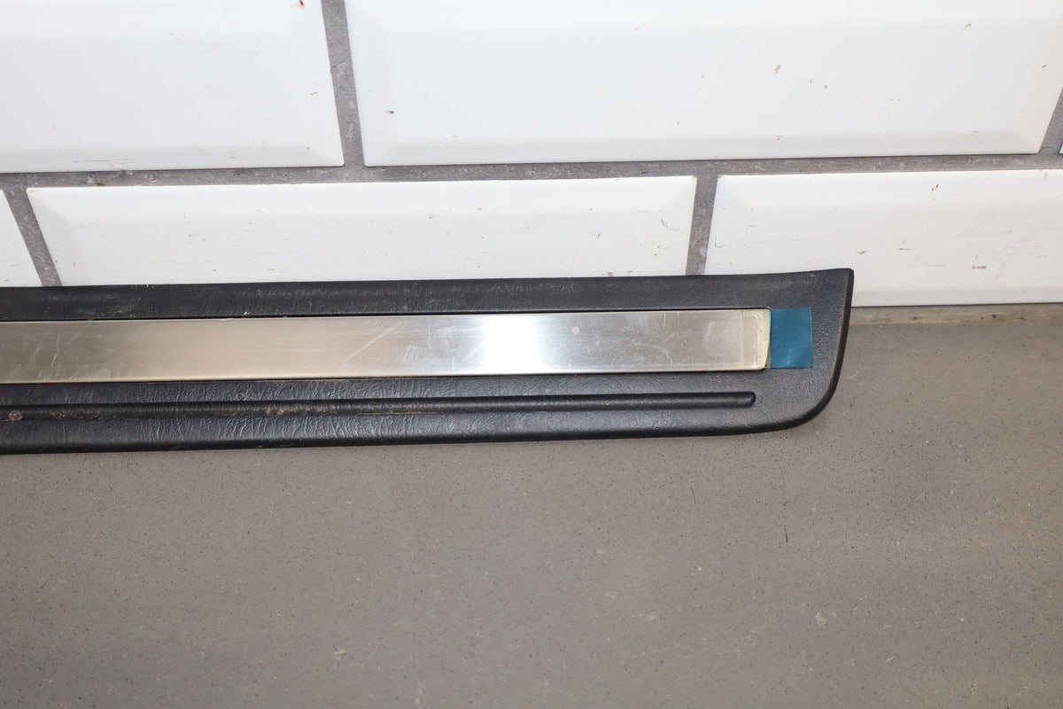 1995-1999 Toyota Crown Sill Plate Set 4pc OEM JZS151 Front/Rear Gray