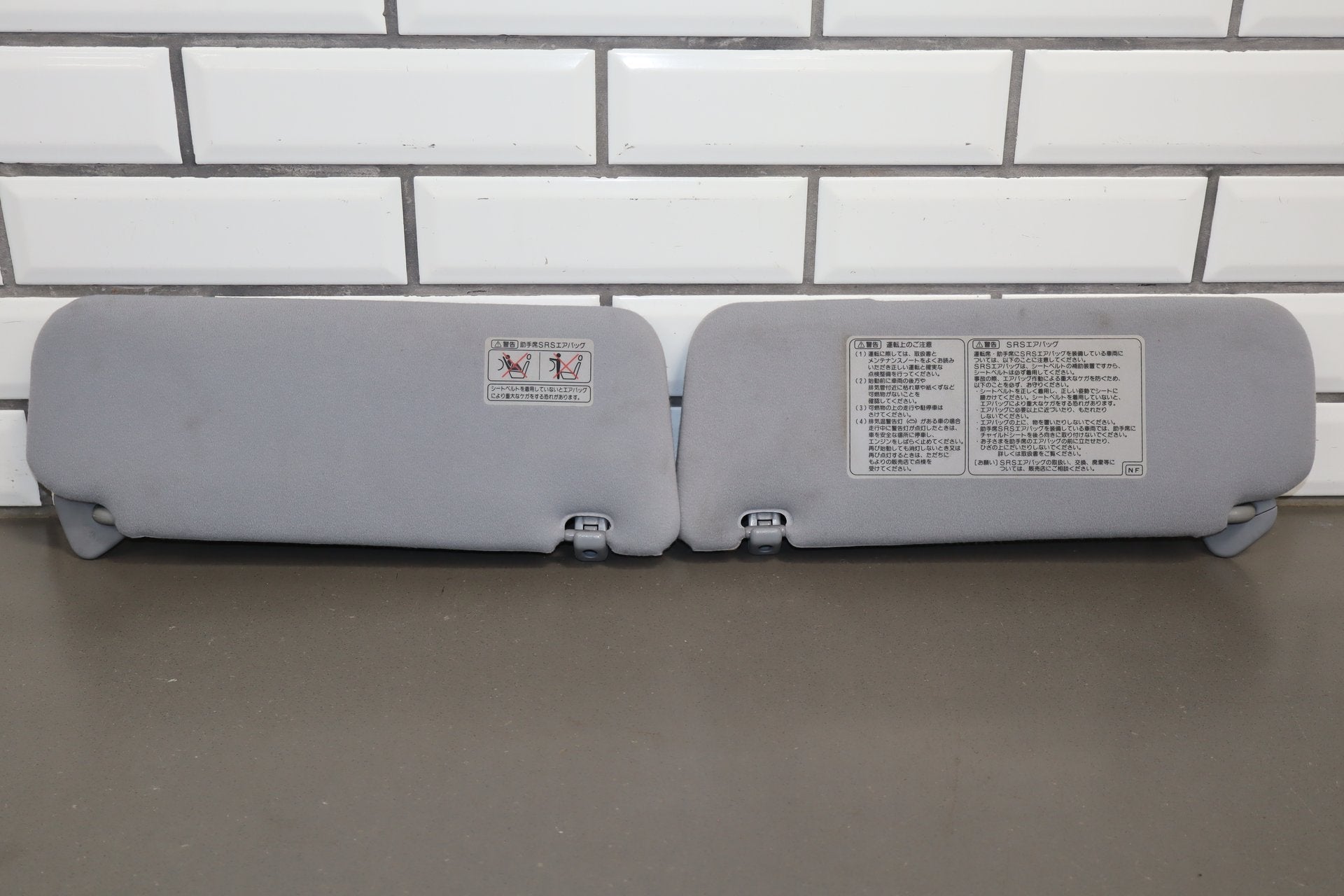 1995-1999 Toyota Crown Sun Visor Pair Illuminated OEM JZS151 Functions
