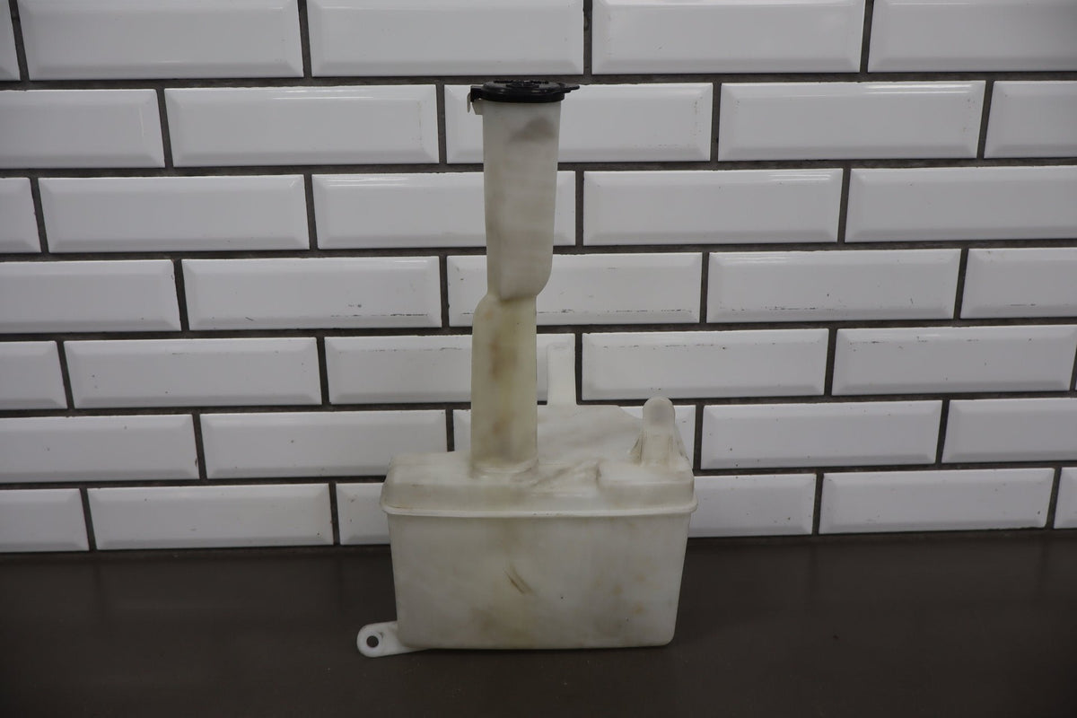 1995-1999 Toyota Crown Washer Bottle w Pump Lid OEM JZS151