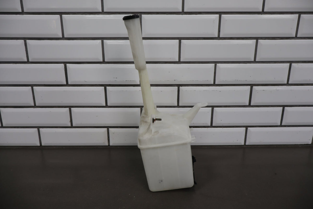 1995-1999 Toyota Crown Washer Bottle w Pump Lid OEM JZS151