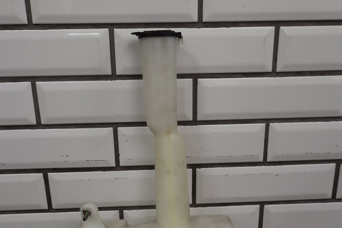 1995-1999 Toyota Crown Washer Bottle w Pump Lid OEM JZS151