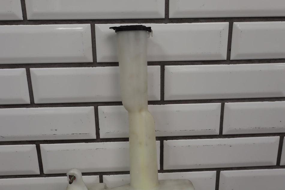 1995-1999 Toyota Crown Washer Bottle w Pump Lid OEM JZS151