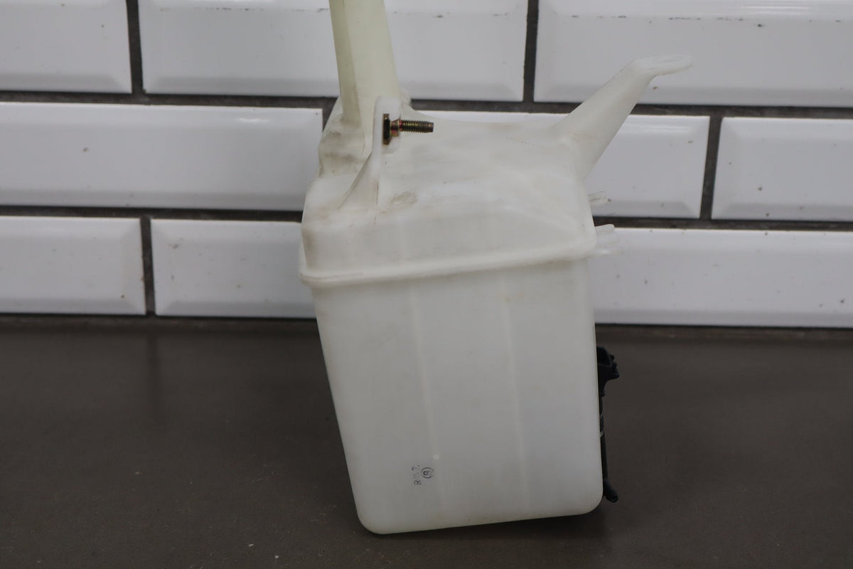1995-1999 Toyota Crown Washer Bottle w Pump Lid OEM JZS151