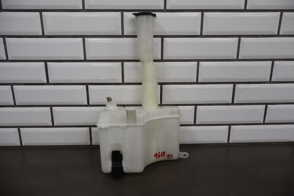 1995-1999 Toyota Crown Washer Bottle w Pump Lid OEM JZS151