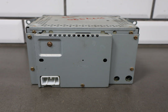 1995 - 1999 Toyota Land Cruiser AM - FM - CD - Cassette Radio 8612033051 OEM *See Notes*